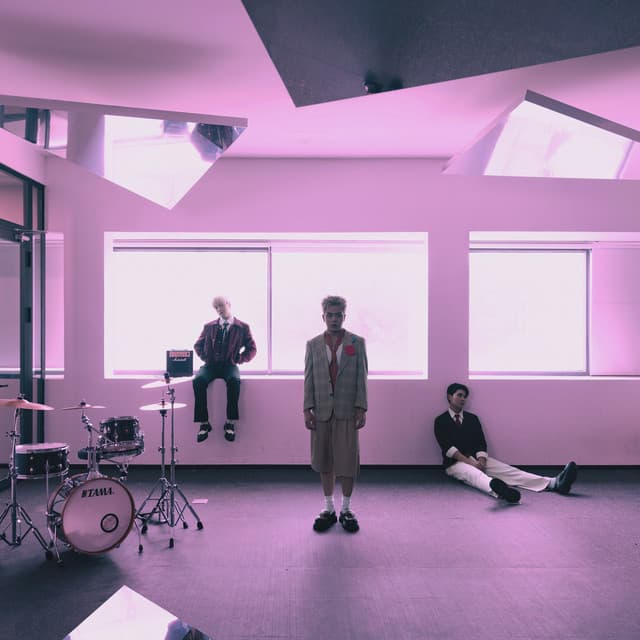 sạccc pin by Hứa Kim Tuyền, Lâm Phúc, SIXTYUPTOWN