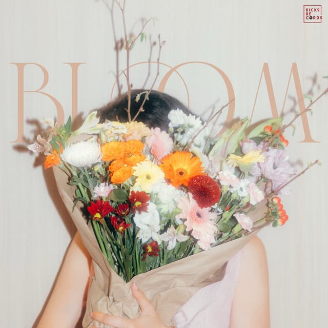Bloom by fellow fellow, Aheye 4EVE
