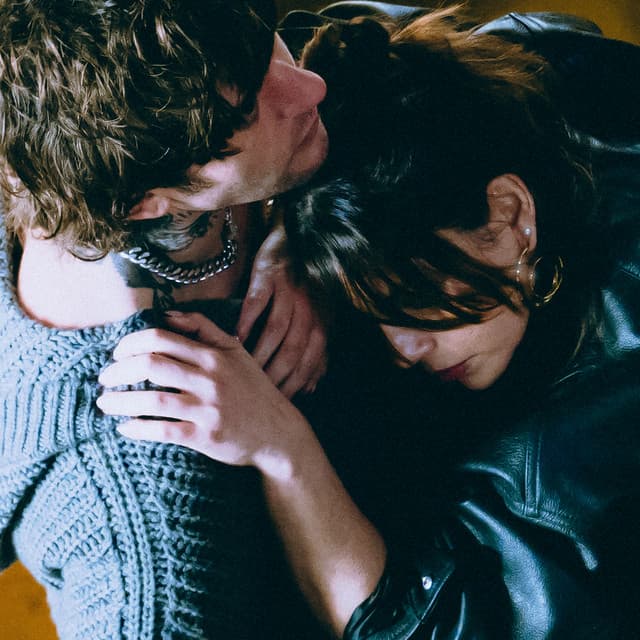 VACCI PIANO (feat. Rkomi) by Emma, Rkomi