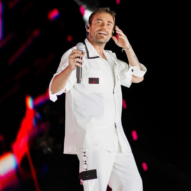 Aşinayız (Live) by Murat Dalkılıç