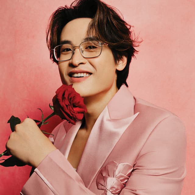 Sketch A Rose by Hà Anh Tuấn