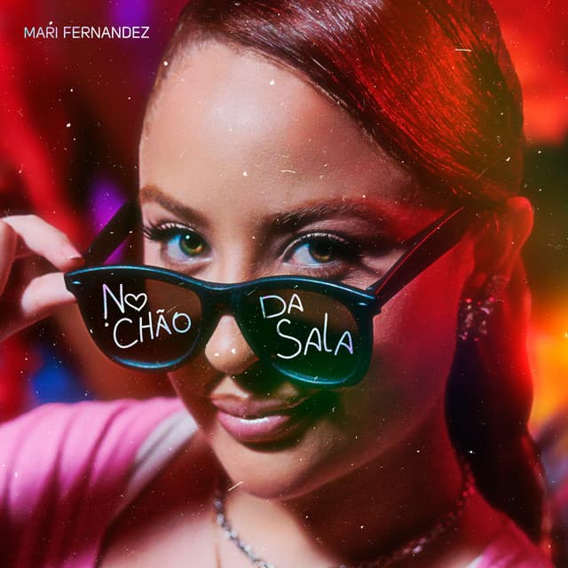 No Chão da Sala by Mari Fernandez