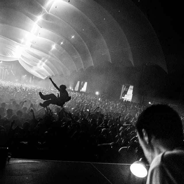 USB002 REMIXES by Fred again..