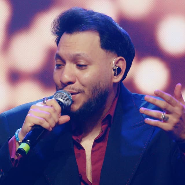 Continui sa te iubesc (Live) by Leo de la Rosiori, Diana Sarbu